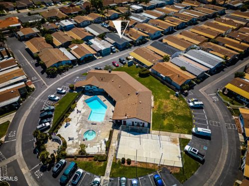 122 Sumac Ln, Santa Ana CA  92708-5732 exterior