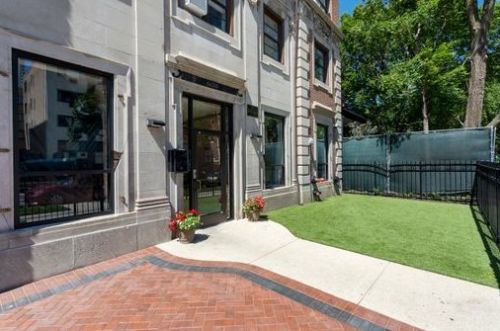 6026 Winthrop Ave, Chicago IL  60660-5603 exterior