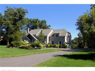 85 Owl Ridge Rd, Woodbury, CT 06798-2539