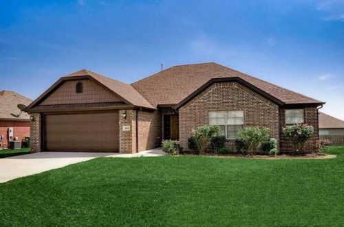 440 Sorrento Dr, Centerton, AR 72719-7720