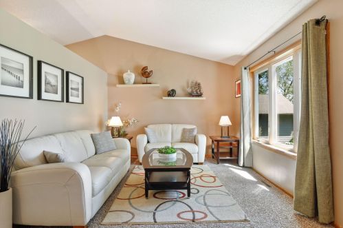 9138 Duckwood Trl, Saint Paul MN  55125-8860 exterior