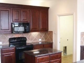 1341 Cog Hill Dr, Fort Worth TX  76120-4193 exterior