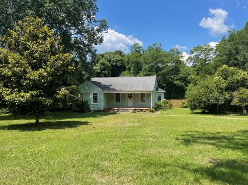 599 Cherokee Rd, Social Circle, GA 30025-2887