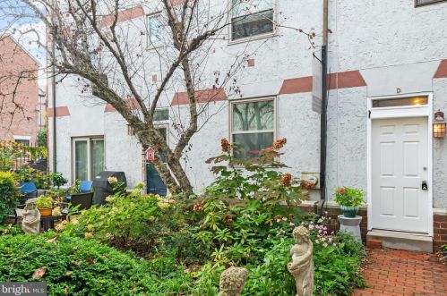 505 10th St, Philadelphia, PA 19123-3819