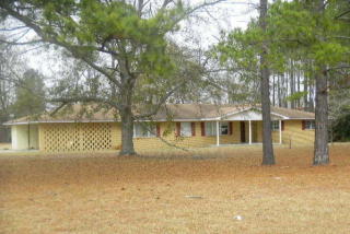 5995 Beards Bluff Rd, Odum, GA 31555-8009
