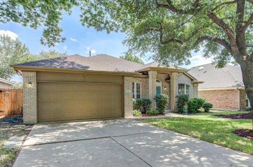 14911 Bescott Dr, Austin TX  78728-5701 exterior