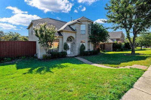 9516 Daly Dr, Plano TX  75025-5157 exterior