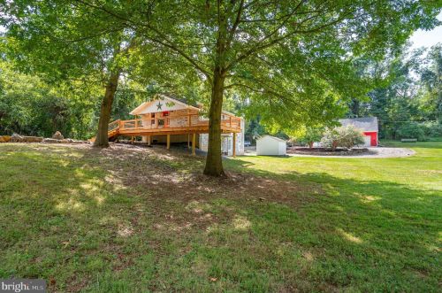 365 Big Oak Dr, Shepherdstown WV 25443-4598 exterior