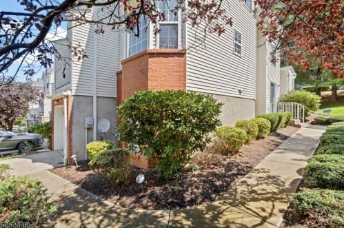 23 Grant Way, Princeton, NJ 08540-1667
