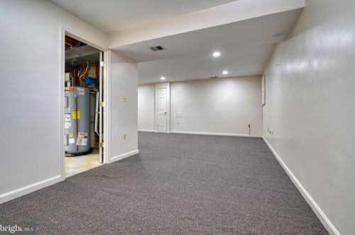 1609 Mithering Ln, Silver Spring MD 20905-7045 exterior