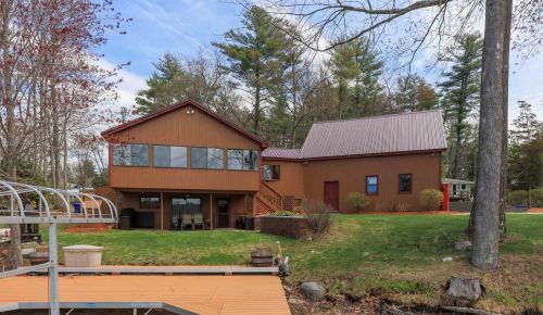 35 Blueberry Cir, Hampstead, NH 03841-2064