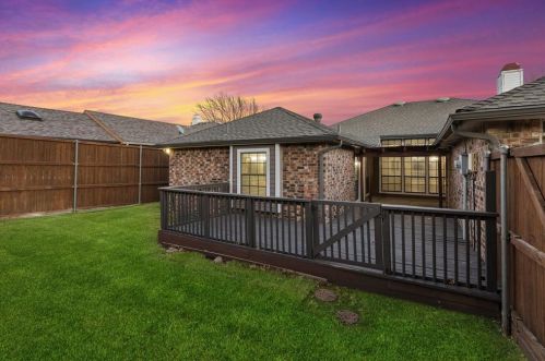 4221 Harvest Pt Dr, Carrollton TX 75010-4124 exterior