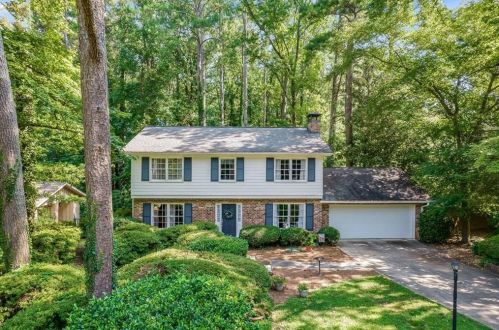 3598 Hidden Acres Dr, Atlanta GA  30340-4450 exterior