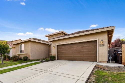 12003 Country Garden Dr, Rancho Cordova, CA 95742-8113