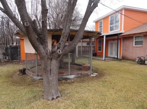 2203 Bergstrom Dr, Dallas, TX 75227-8710