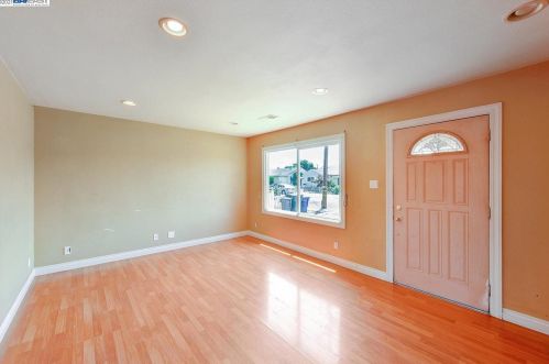 1480 Pierce Ave, San Leandro, CA 94577-2444