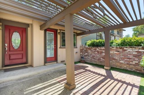 6906 Monticello Ct, Citrus Heights, CA 95621-4319