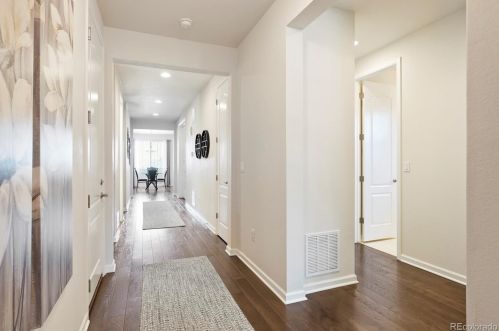 7364 Oak Hill Ct, Aurora, CO 80016