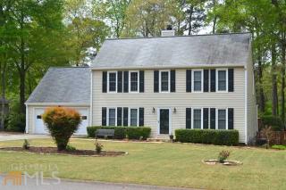 92 Farmington Dr, Holly Springs, GA 30188-2918