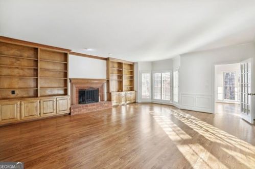 3959 Hovis Ct, Atlanta GA  30319-1680 exterior