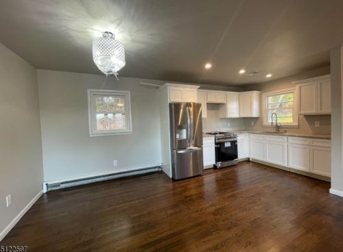 99 Mount Hope Ave, Dover NJ  07801-2706 exterior
