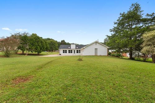 3862 Pointers Way, Conyers GA  30094-4072 exterior