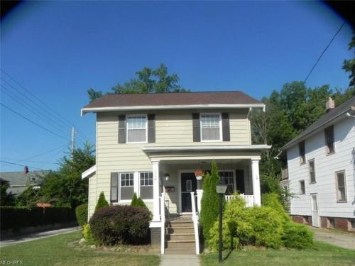 1556 Rockway Ave, Cleveland OH  44107-3420 exterior