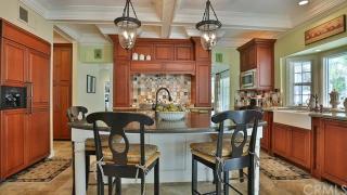 40555 La Colima Rd, Temecula, CA 92591-1672
