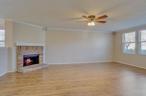 957 Stone Chapel Way, Fort Worth TX  76179-7305 exterior