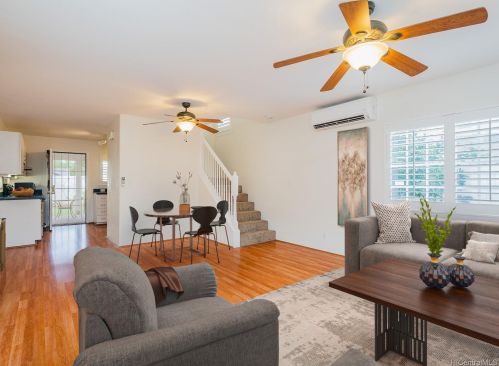 87-1027 Nenewai St, Nanakuli, HI 96792
