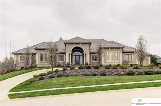 13515 Paul Cir, Omaha, NE 68154-5144