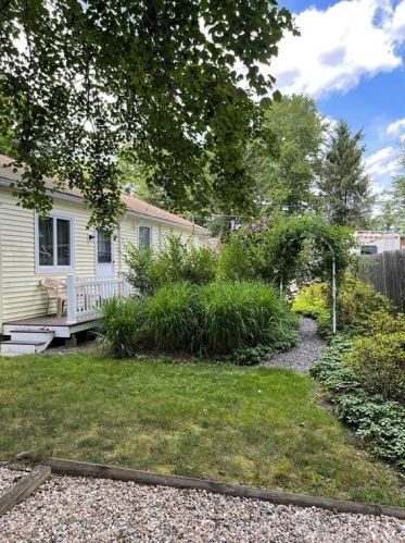 6 Brunetto Grv, Morris CT  06763-1127 exterior