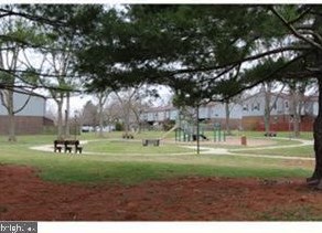 11 Shirley Ln, Trenton NJ 08610 exterior