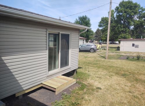 333 5th St, Buffalo Lake, MN 55314-1002