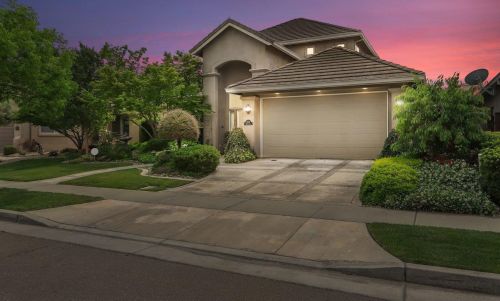 1536 Bird Ln, Lodi, CA 95242-3914