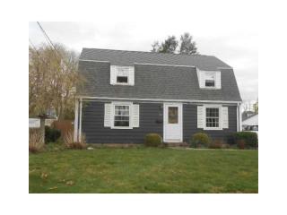 21 Arland Dr, Pawtucket, RI 02861-1503