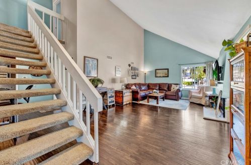 6236 Woodsboro Ave, Anaheim CA  92807-2347 exterior