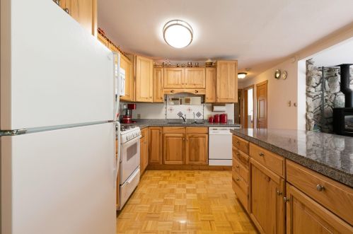 14263 Wolfgang Rd, Truckee CA  96161-6912 exterior