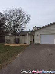 910 Monterey Dr, Saint Paul MN  55126-5873 exterior