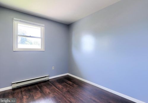 3077 Todd Ln, Lancaster PA  17601-1350 exterior