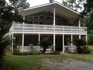 7378 Lakeside Dr, Harlem, GA 30802-2646
