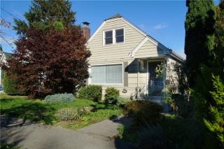 7342 Dibble Ave, Seattle WA  98117-5126 exterior