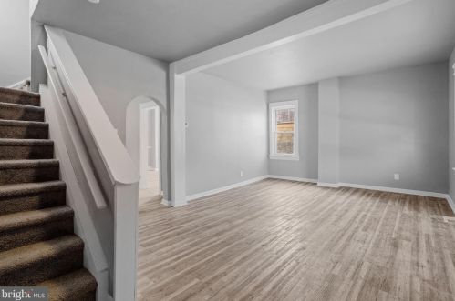 38 Crescent Blvd, Camden NJ  08108-1042 exterior