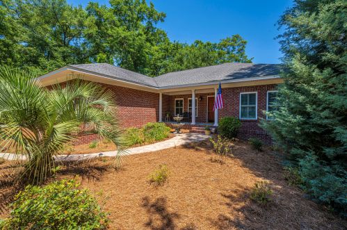 214 6th Ave, Mount Pleasant, SC 29464-2808
