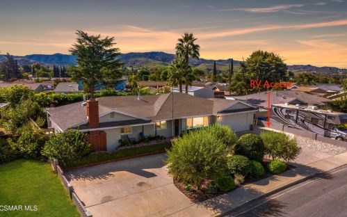 2690 Elizondo Ave, Simi Valley, CA 93065-4712