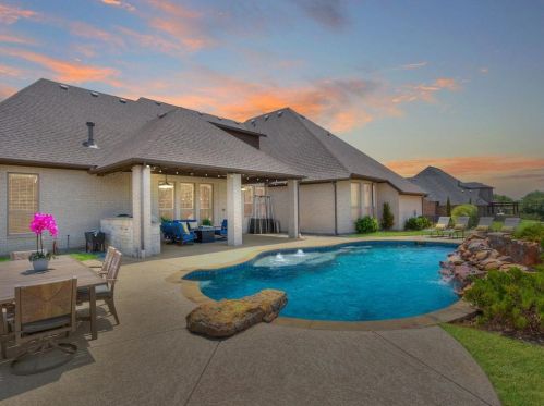 12740 Bella Vino Dr, Fort Worth TX  76126-4933 exterior