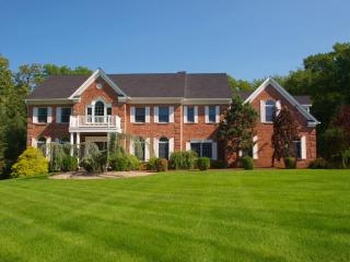 60 Totten Dr, Bridgewater, NJ 08807-2370