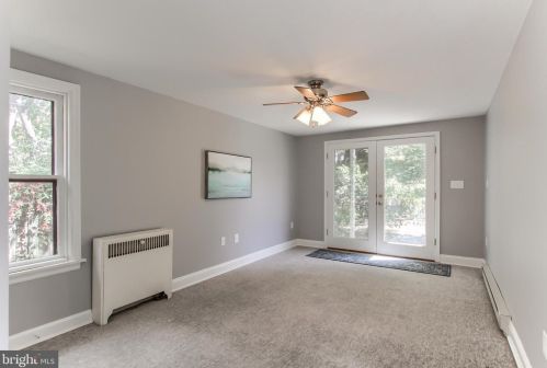 251 Hanover St, Carlisle PA  17013-1928 exterior