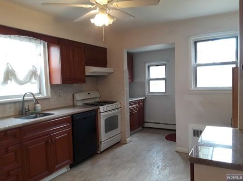 159 Hamilton Ave, Hasbrouck Heights NJ  07604-1207 exterior