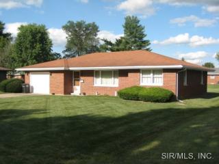 206 Hickory St, Kaufman, IL 62001-1838